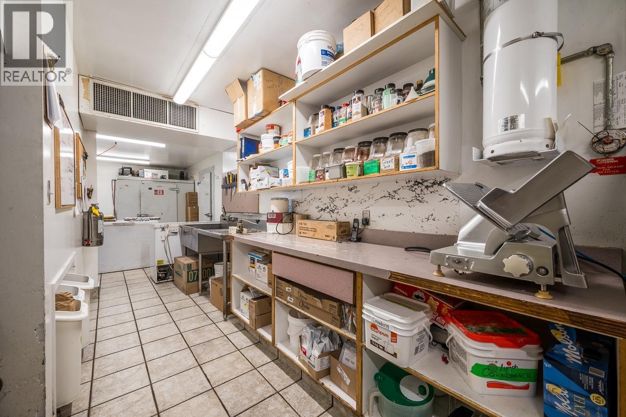 333 Shuswap Avenue, Chase, British Columbia  V0E 1M0 - Photo 16 - 10350619