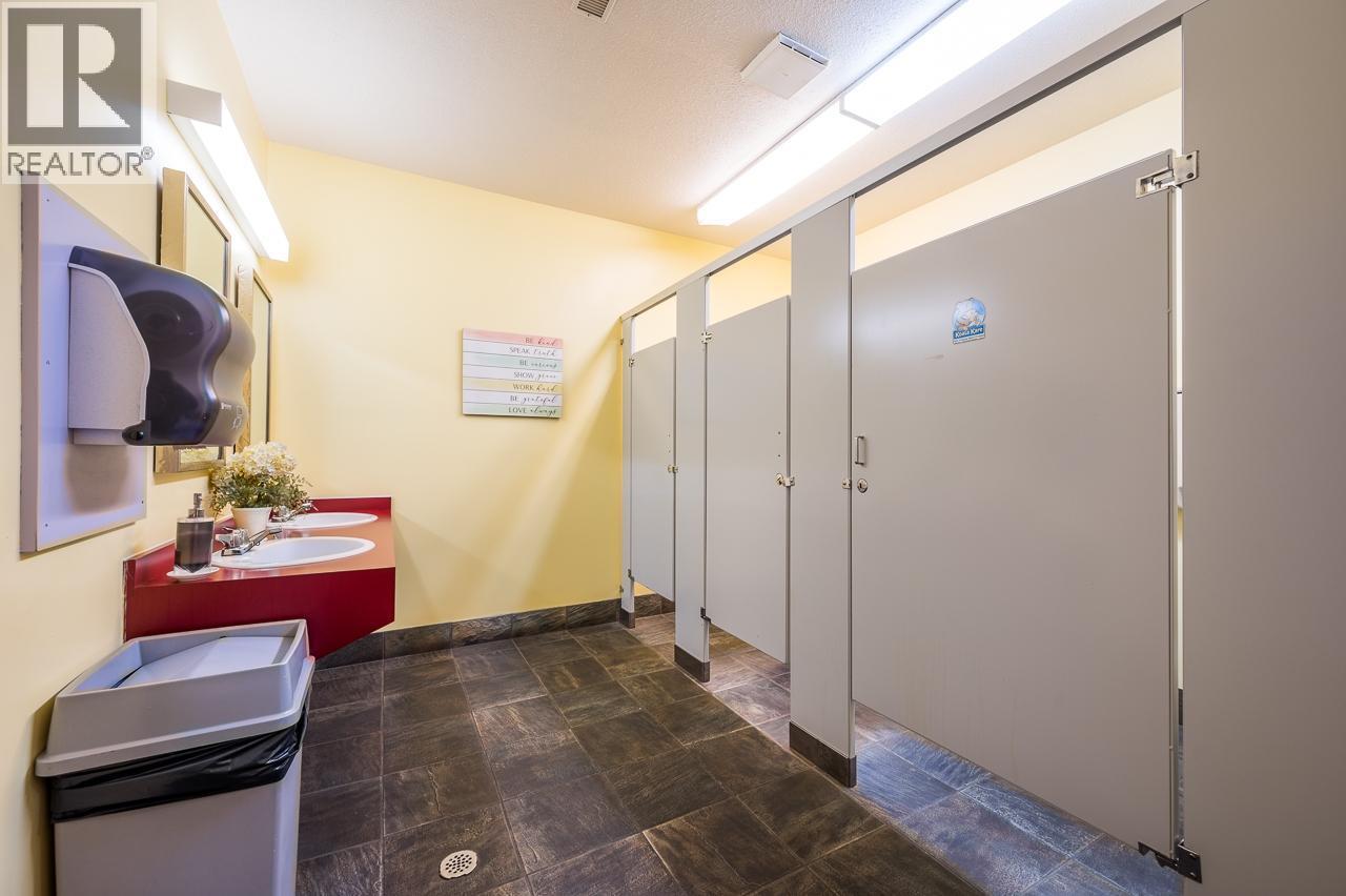 333 Shuswap Avenue, Chase, British Columbia  V0E 1M0 - Photo 22 - 10350619