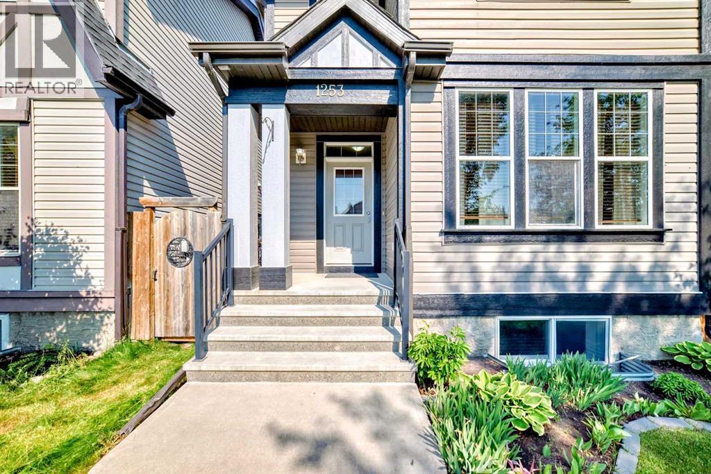1253 New Brighton Drive Se, Calgary, Alberta  T2Z 0W3 - Photo 4 - A2250080