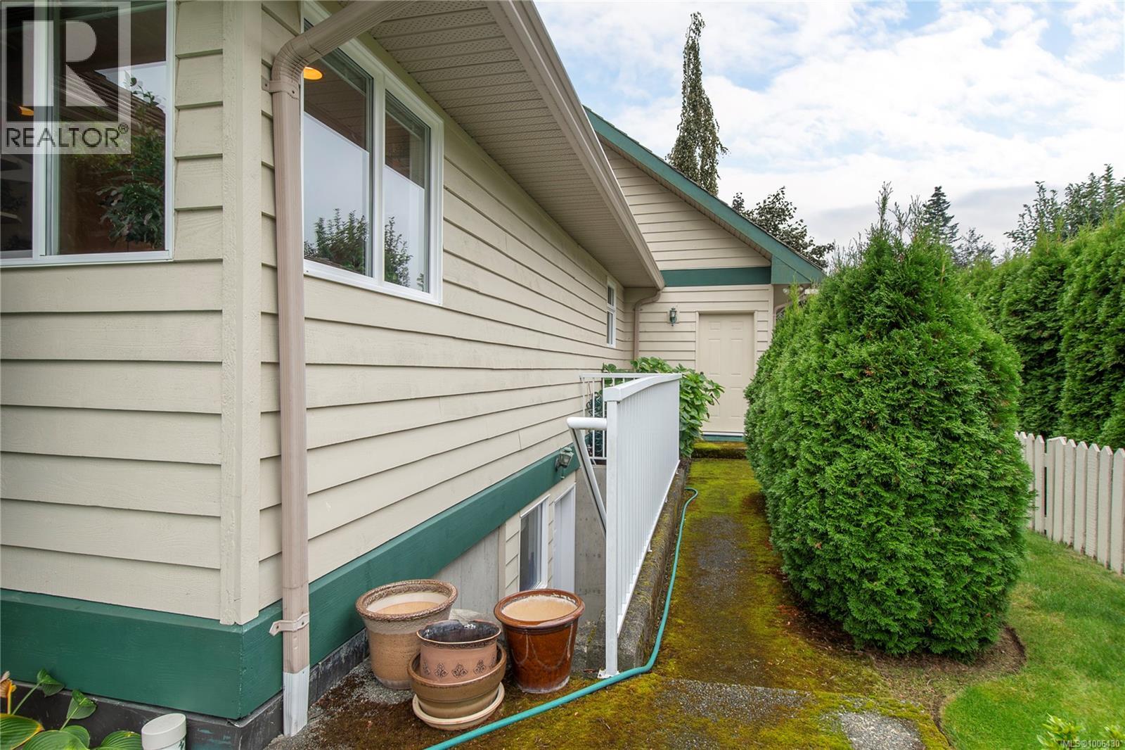 2996 Royal Vista Way, Courtenay, British Columbia  V9N 9X3 - Photo 47 - 1006430