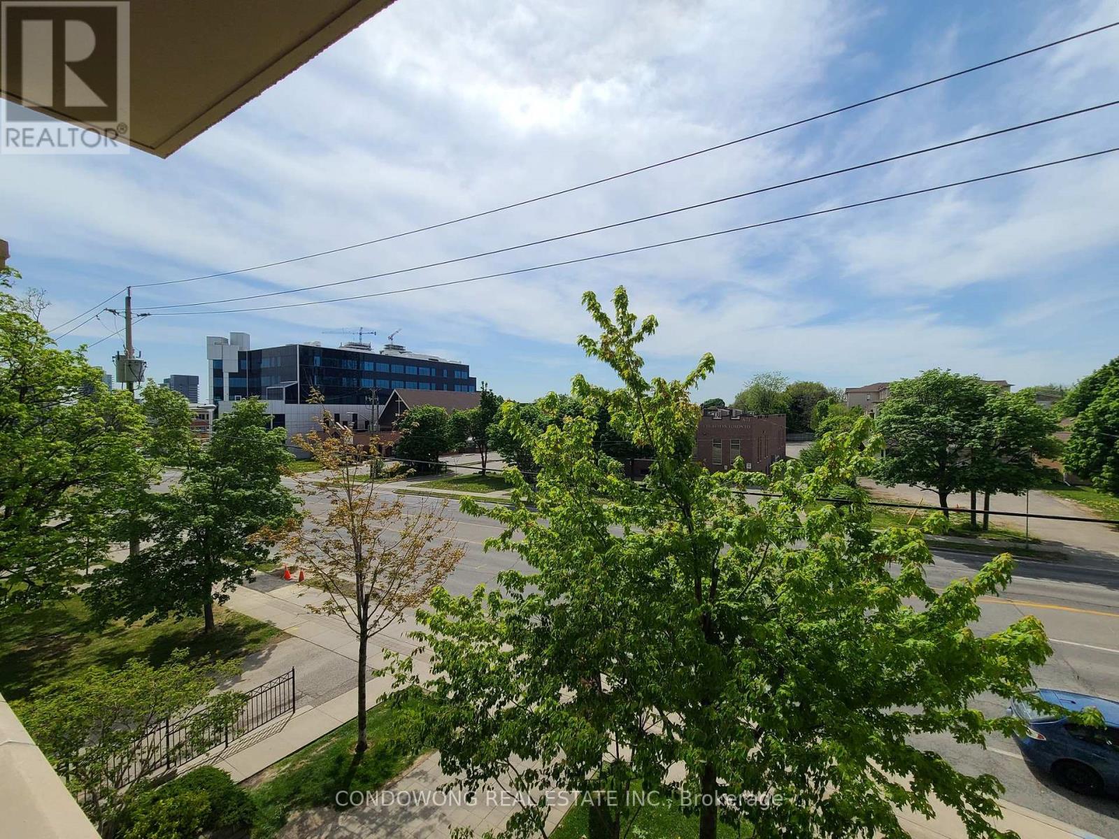 202 - 676 SHEPPARD AVENUE E, Toronto, Ontario