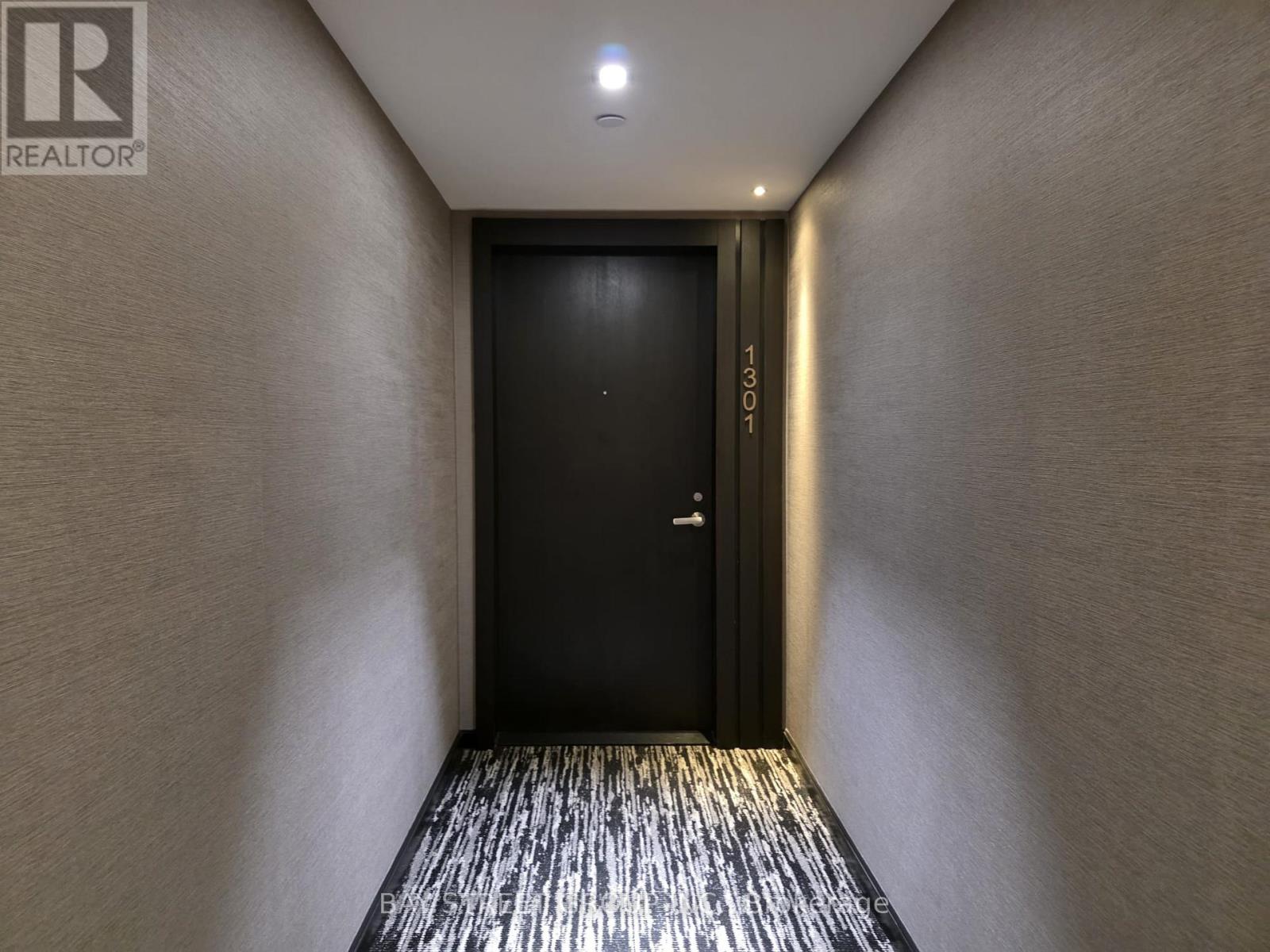 1301 - 18 Maitland Terrace, Toronto, Ontario  M4Y 0H2 - Photo 3 - C12543338