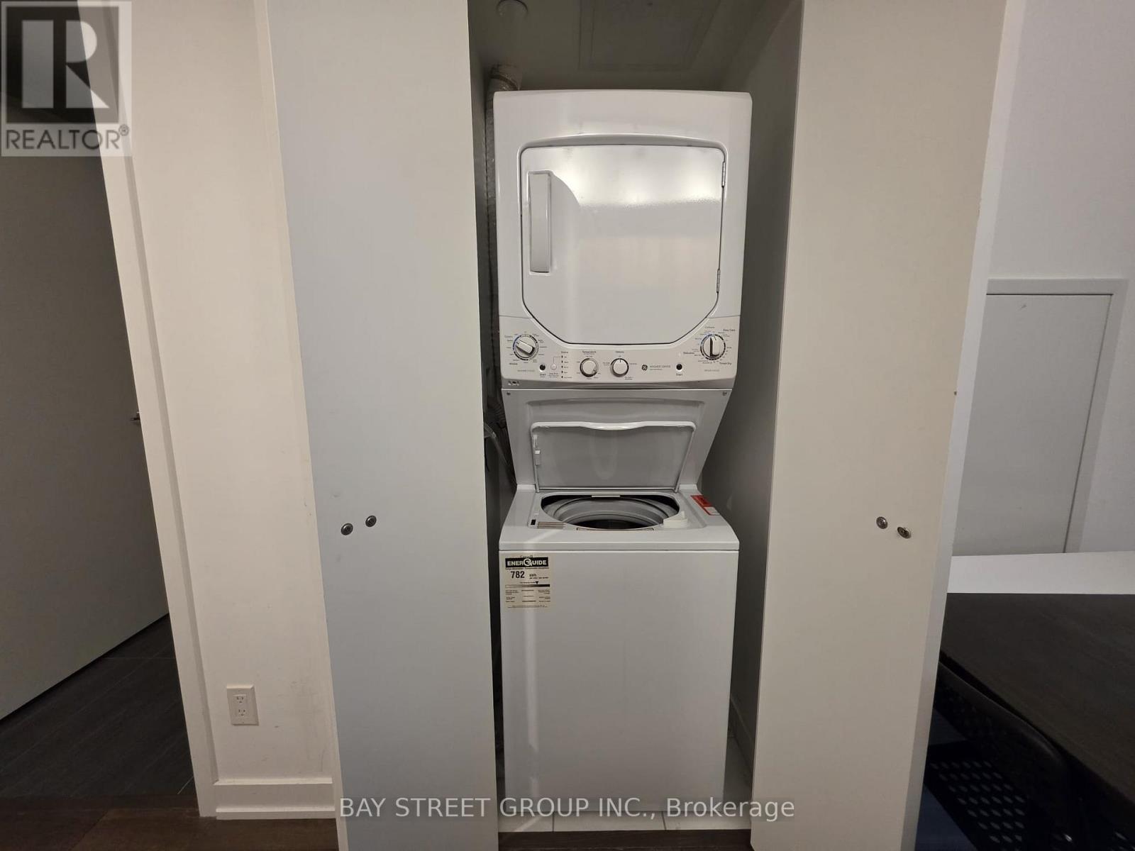 1301 - 18 Maitland Terrace, Toronto, Ontario  M4Y 0H2 - Photo 6 - C12543338