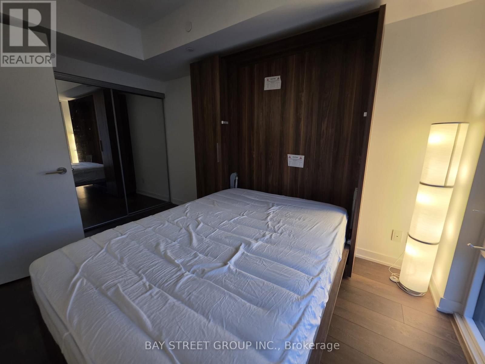 1301 - 18 Maitland Terrace, Toronto, Ontario  M4Y 0H2 - Photo 9 - C12543338