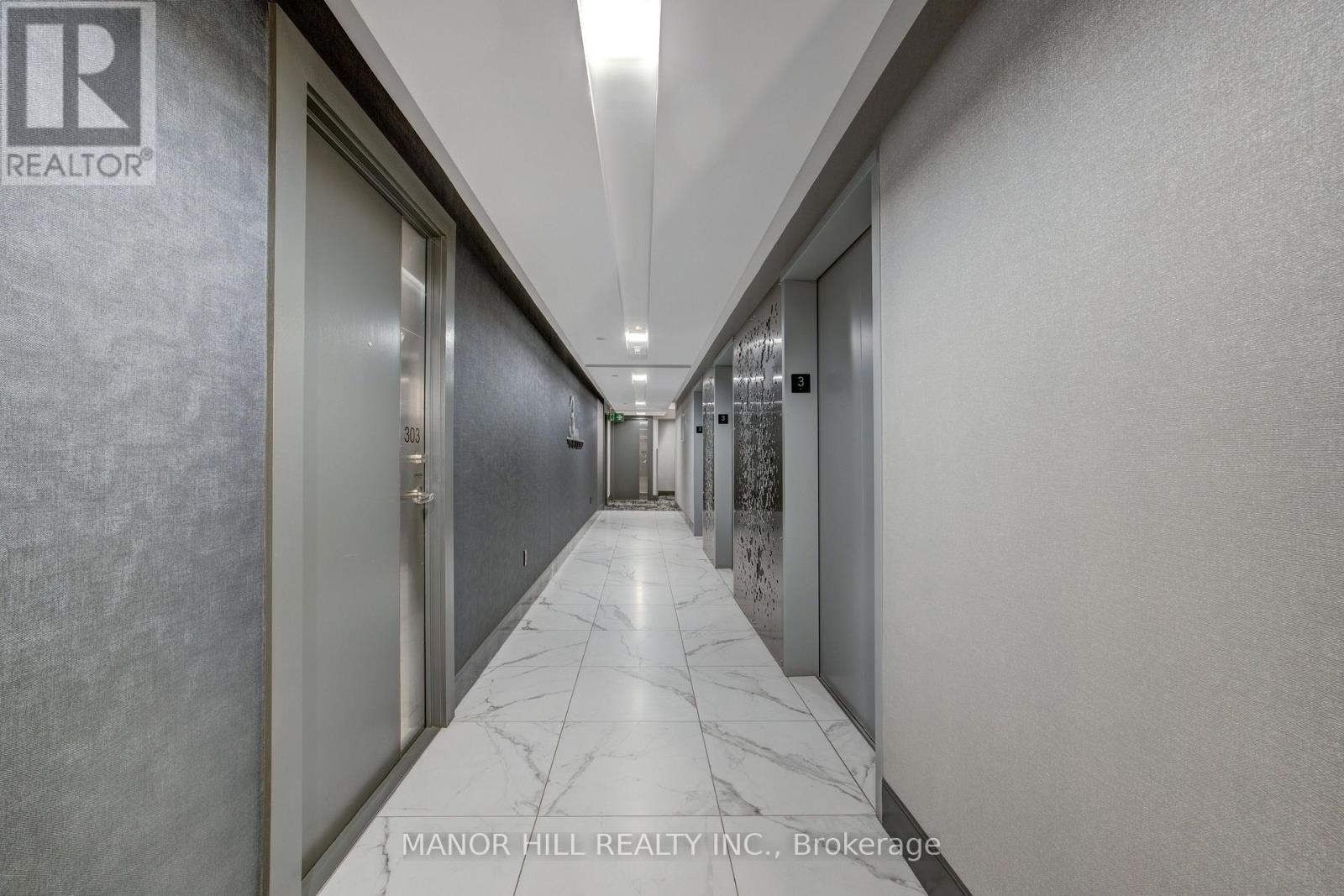 305 - 25 Capreol Court, Toronto, Ontario  M5V 3Z7 - Photo 4 - C12543346