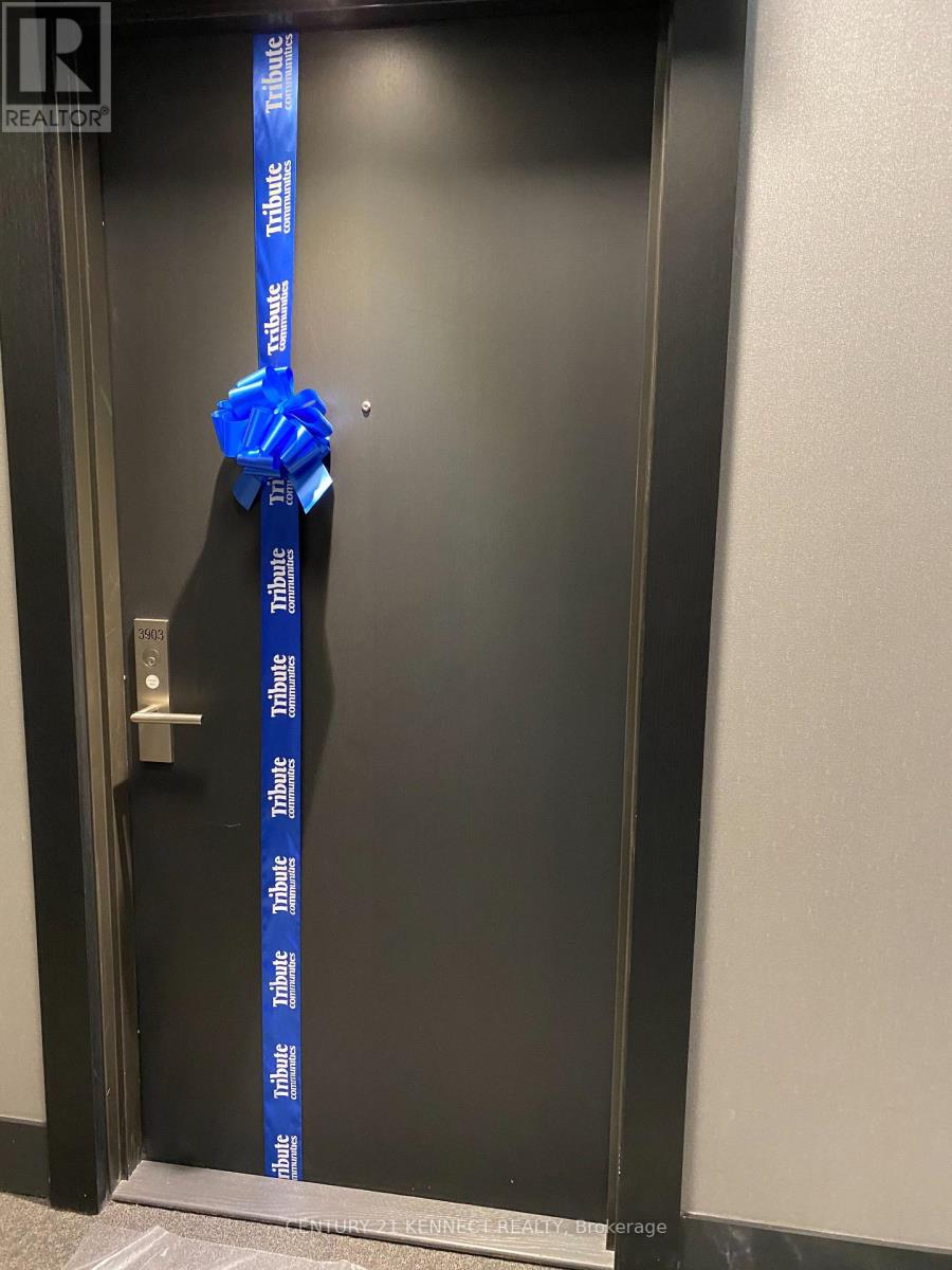 3903 - 403 CHURCH STREET, Toronto, Ontario