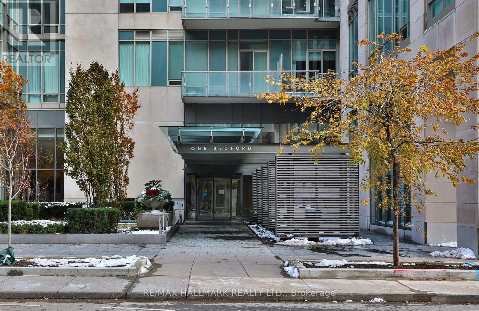 204 - 1 Bedford Road, Toronto, Ontario  M5R 2B5 - Photo 2 - C12543374