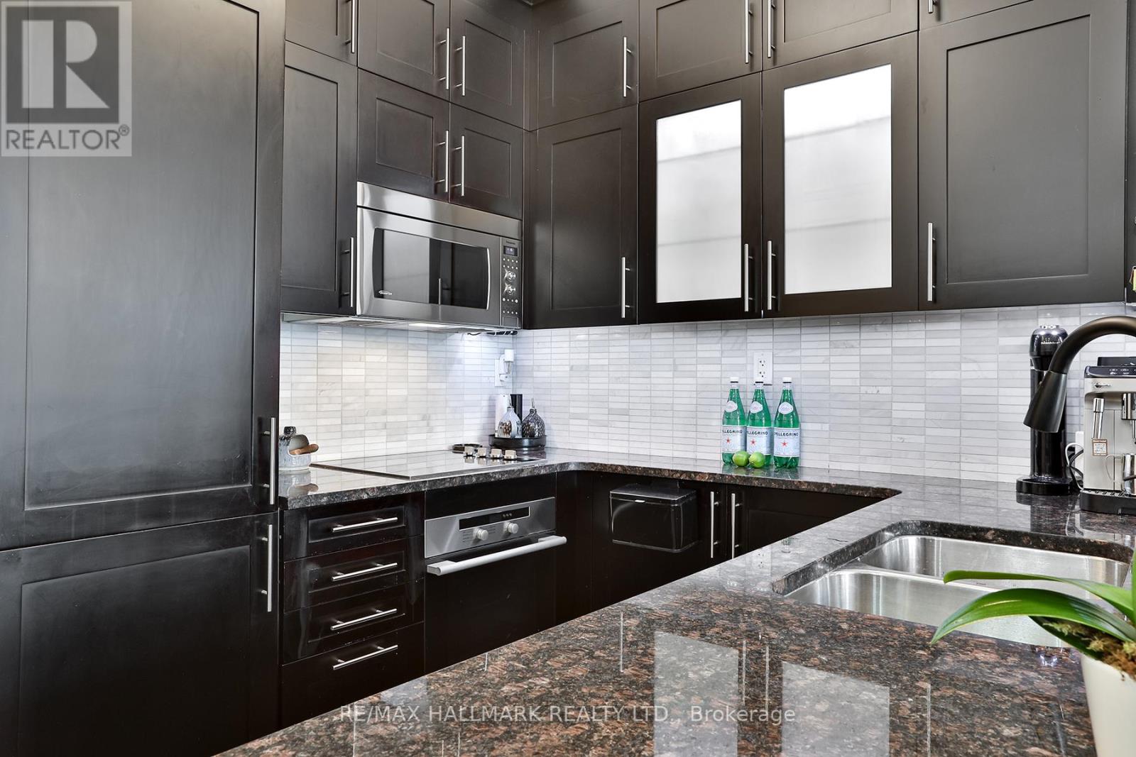 204 - 1 Bedford Road, Toronto, Ontario  M5R 2B5 - Photo 7 - C12543374