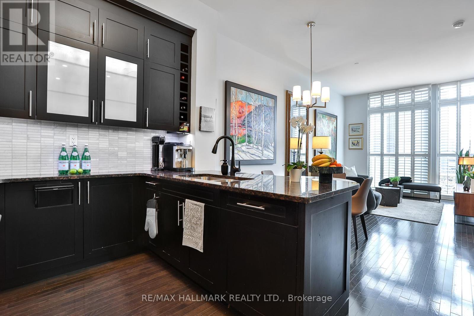 204 - 1 Bedford Road, Toronto, Ontario  M5R 2B5 - Photo 8 - C12543374