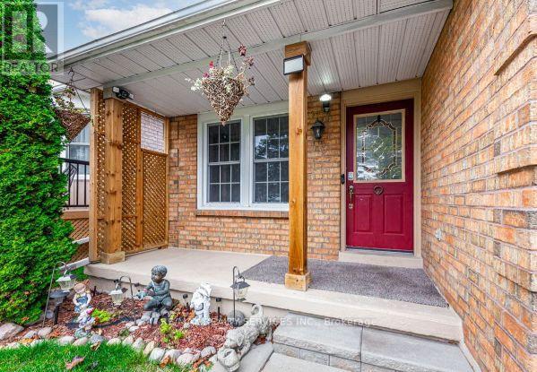 410 Sunset Boulevard, Clarington, Ontario  L1B 1C8 - Photo 3 - E12543282