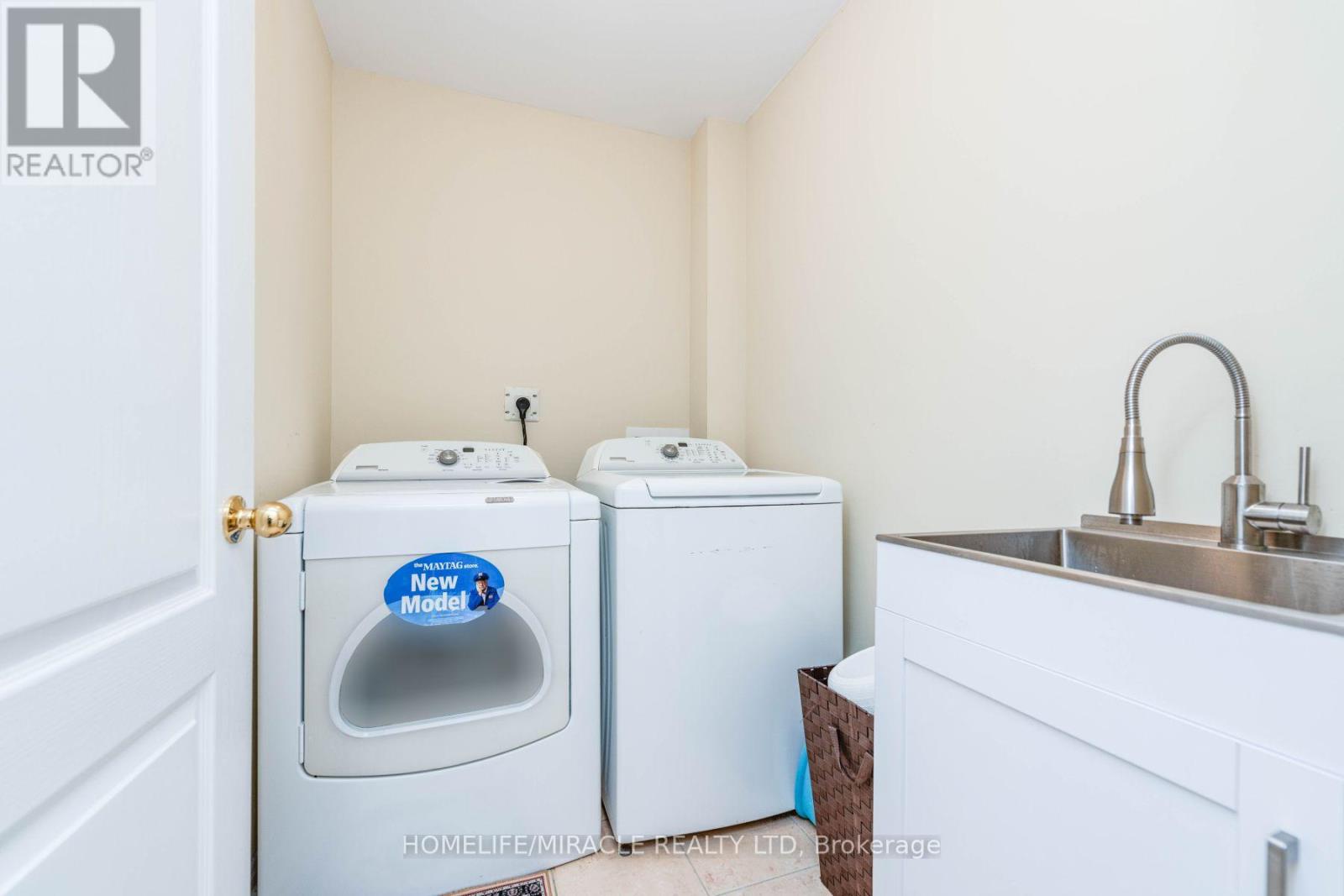 8 Solway Crescent, Ajax, Ontario  L1Z 0A7 - Photo 25 - E12543322