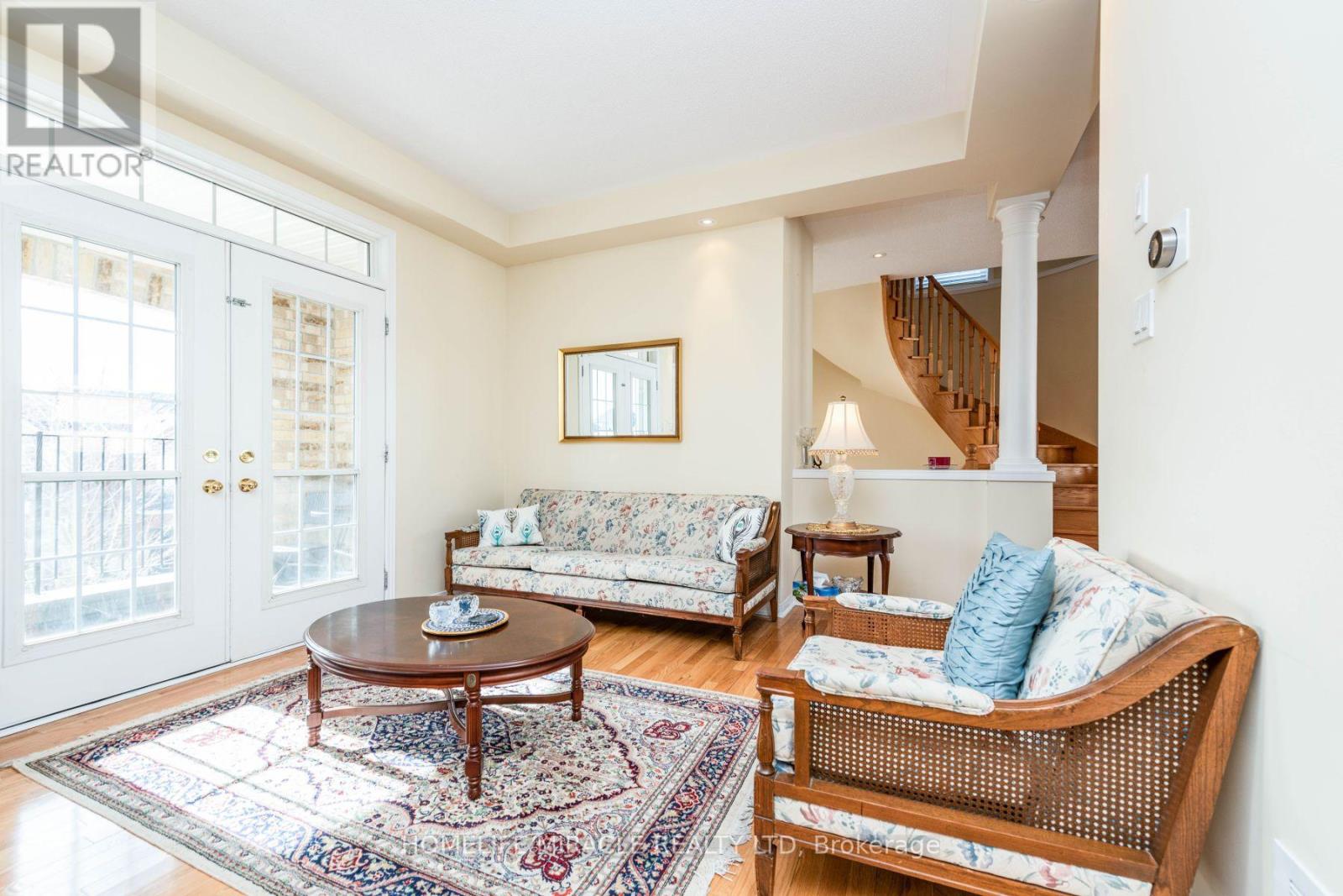 8 Solway Crescent, Ajax, Ontario  L1Z 0A7 - Photo 9 - E12543322