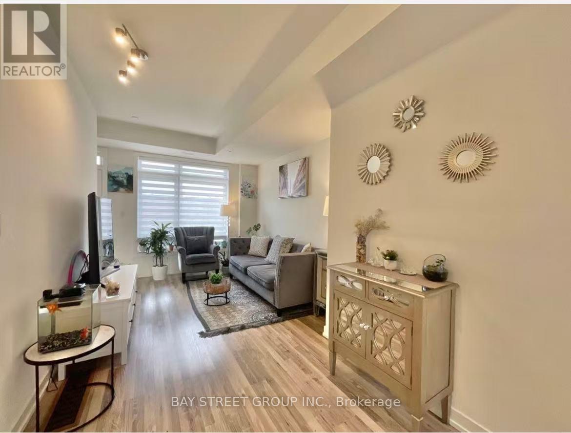 12 - 370 G Red Maple Road, Richmond Hill, Ontario L4C 5T4 - Photo 3 - N12515500