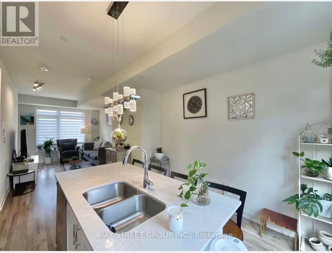 12 - 370 G Red Maple Road, Richmond Hill, Ontario L4C 5T4 - Photo 4 - N12515500