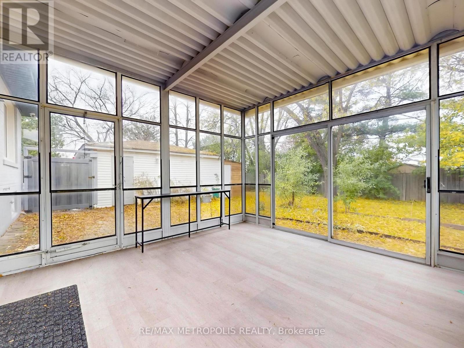 Main - 575 Third Line, Oakville, Ontario L6L 4A8 - Photo 35 - W12468003