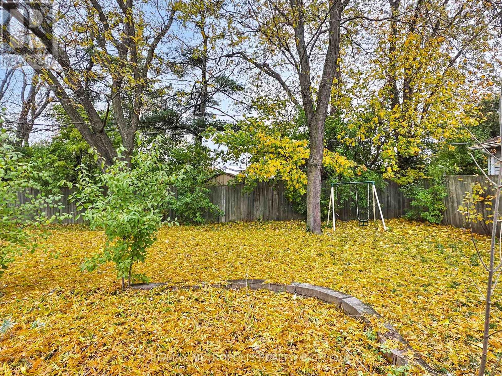 Main - 575 Third Line, Oakville, Ontario L6L 4A8 - Photo 40 - W12468003