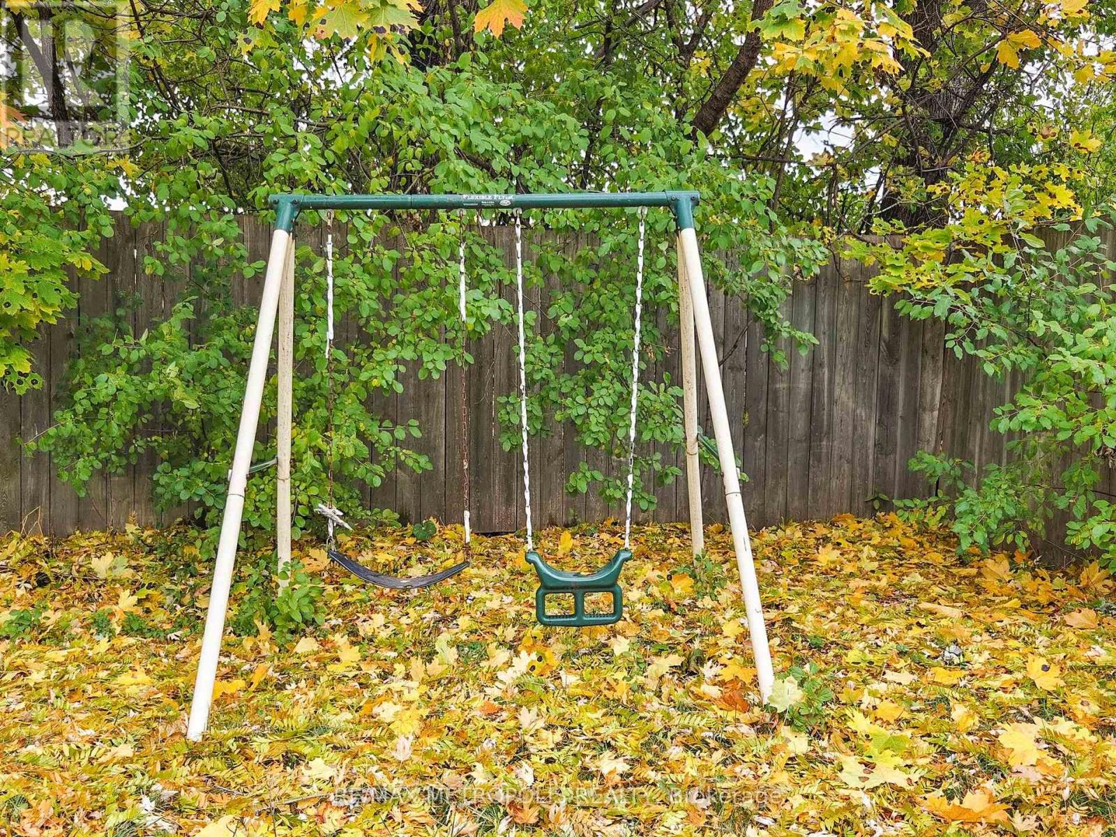 Main - 575 Third Line, Oakville, Ontario L6L 4A8 - Photo 39 - W12468003