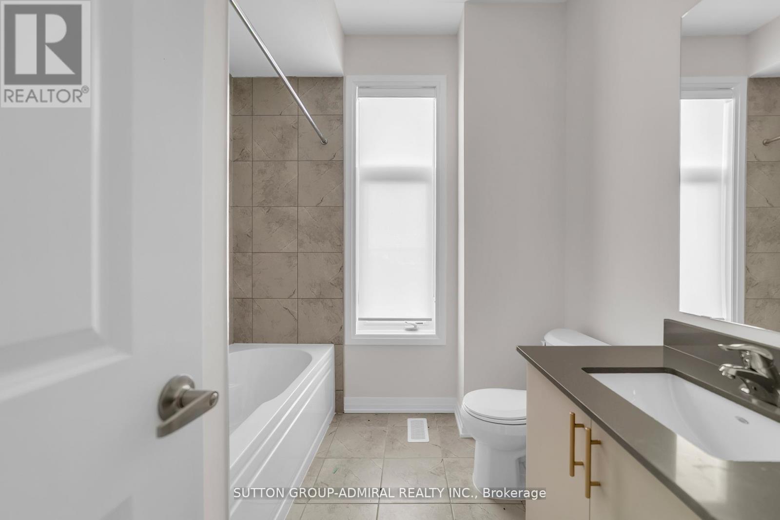 60 Lunay Drive, Richmond Hill, Ontario  L4S 0P2 - Photo 17 - N12543274