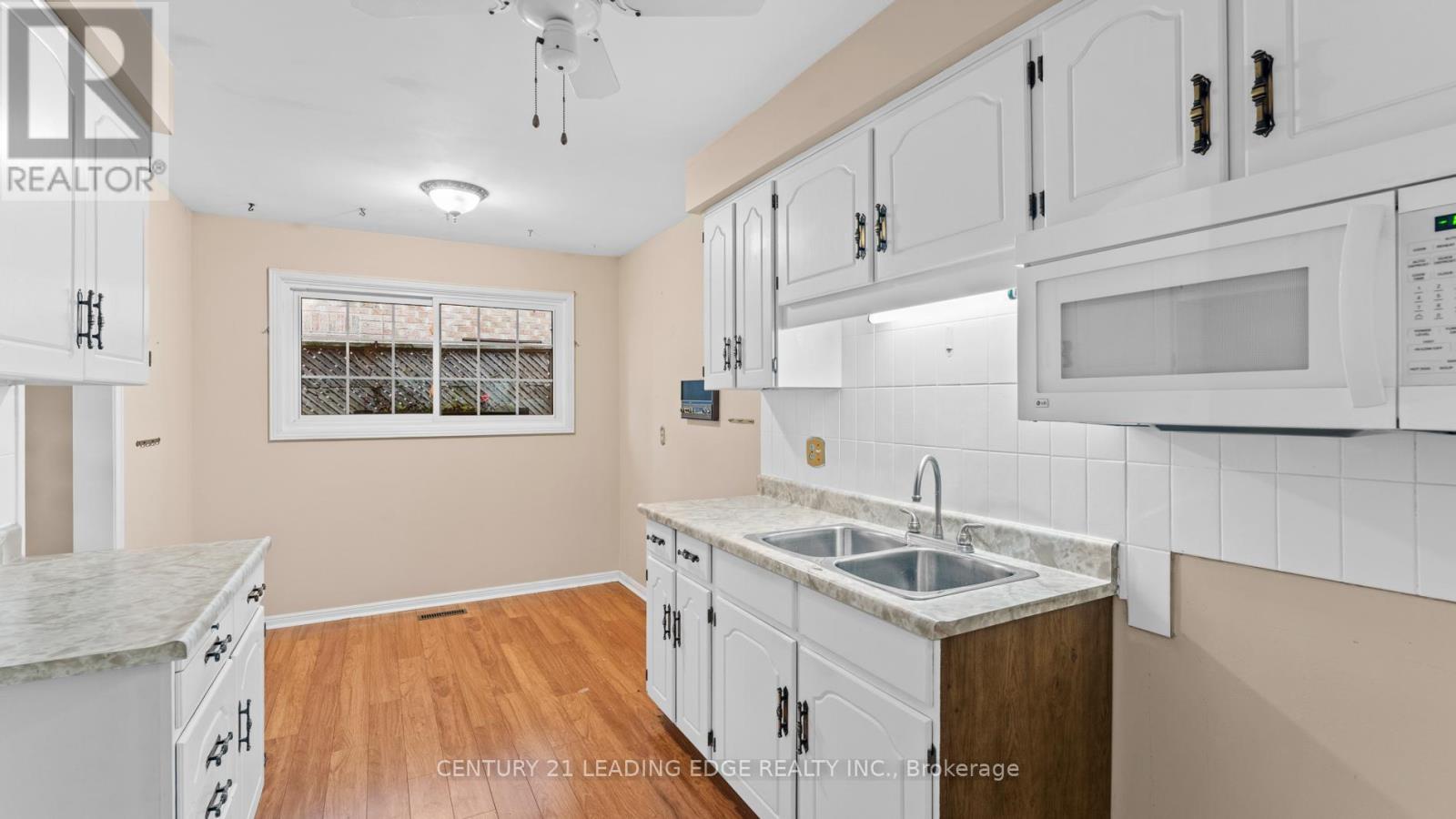 15 Radford Crescent, Markham, Ontario  L3P 4A2 - Photo 5 - N12543328