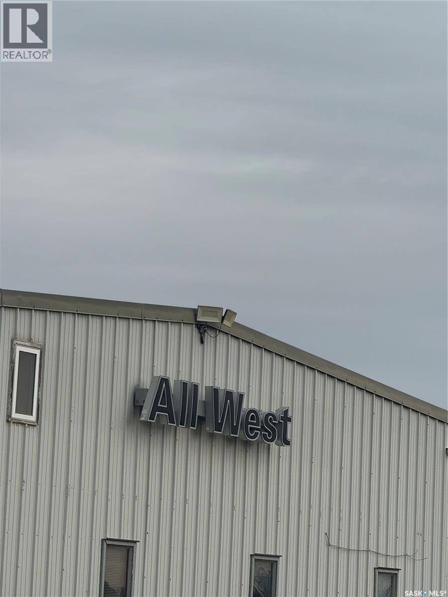 511 Loken Road, Rosetown, Saskatchewan  S0L 2V0 - Photo 1 - SK023756