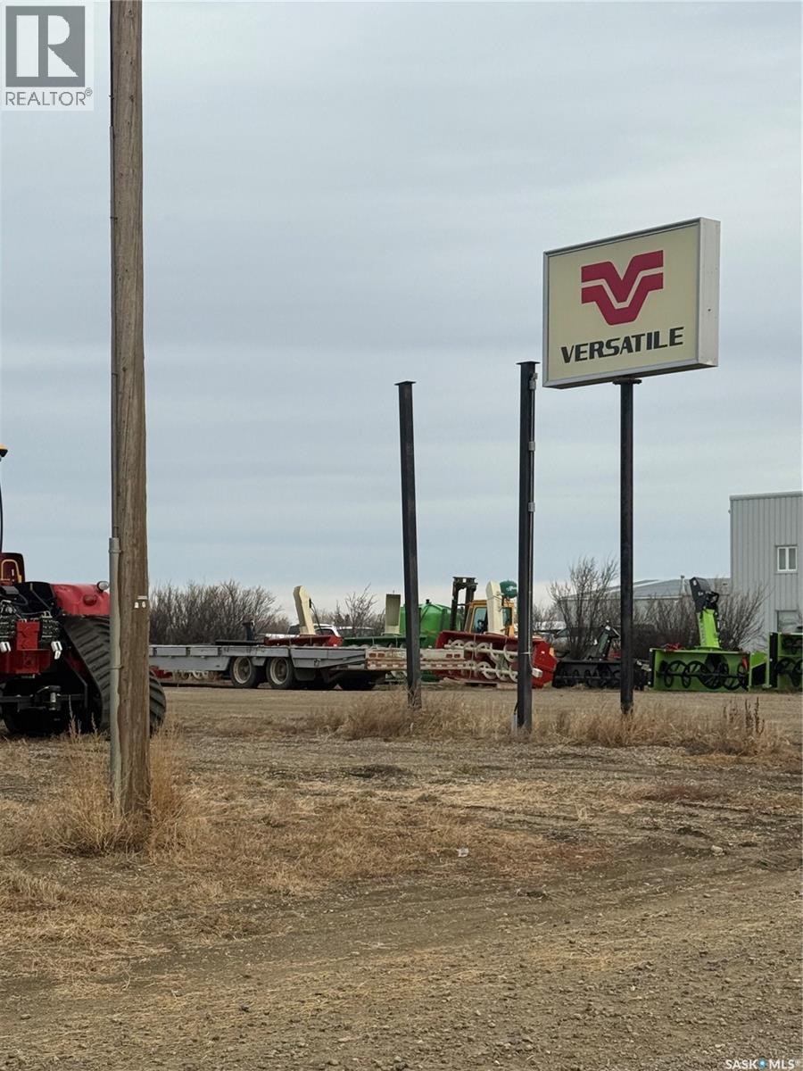 511 Loken Road, Rosetown, Saskatchewan  S0L 2V0 - Photo 2 - SK023756