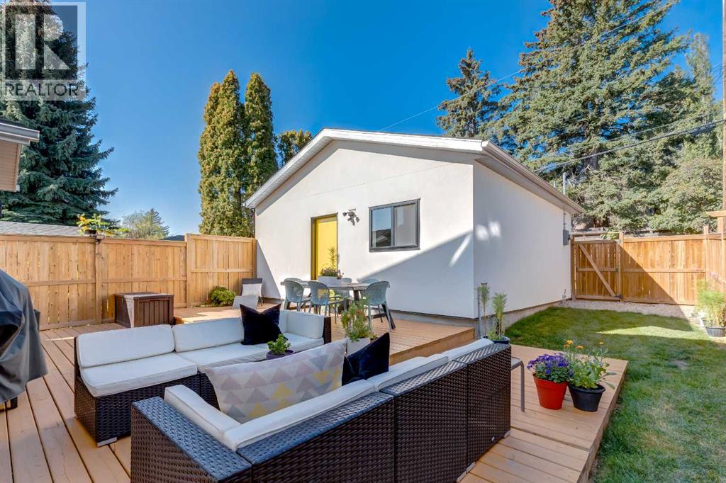 27 Hendon Place Nw, Calgary, Alberta  T2K 2A2 - Photo 18 - A2257252