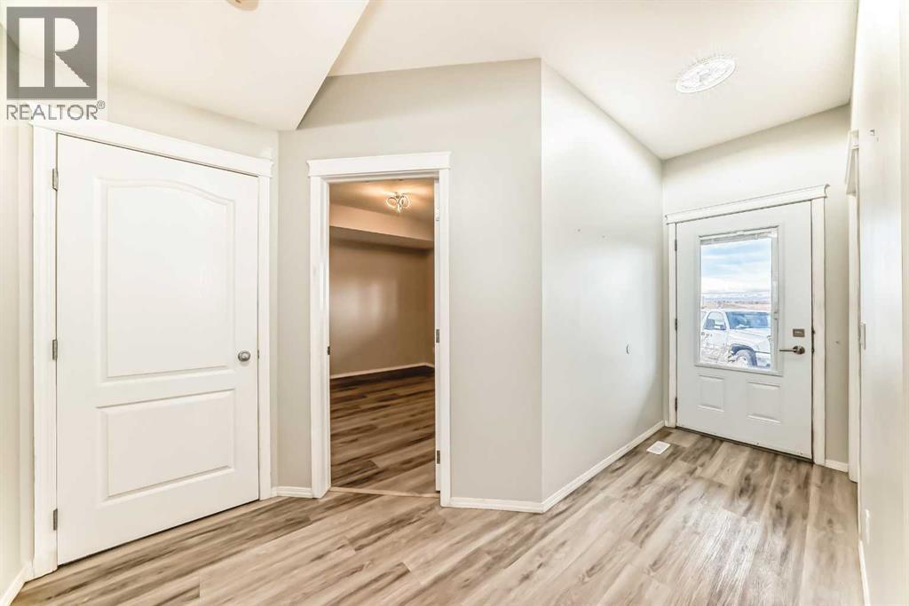 415 Sunrise Terrace Ne, High River, Alberta  T1V 0C4 - Photo 6 - A2270256