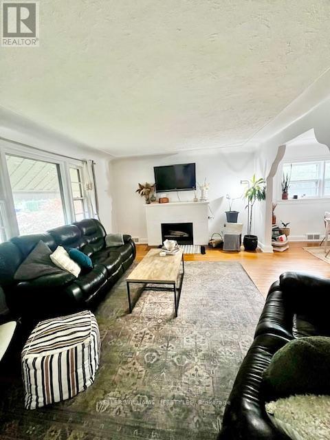 44 Highway Avenue, London South, Ontario  N6C 2K5 - Photo 14 - X12543404