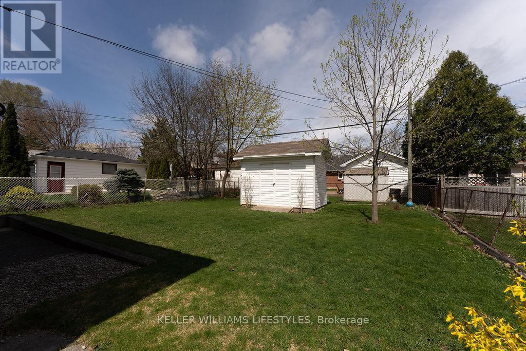 44 Highway Avenue, London South, Ontario  N6C 2K5 - Photo 17 - X12543404