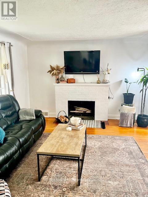 44 Highway Avenue, London South, Ontario  N6C 2K5 - Photo 4 - X12543404