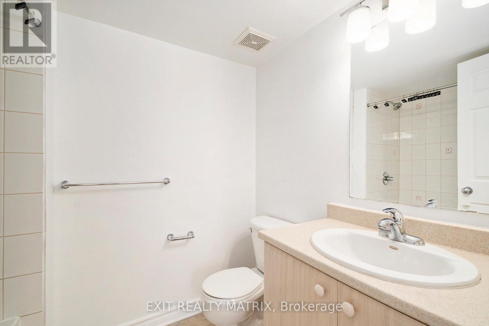 43 - 594 Lakeridge Drive, Ottawa, Ontario  K4A 0H4 - Photo 11 - X12543392