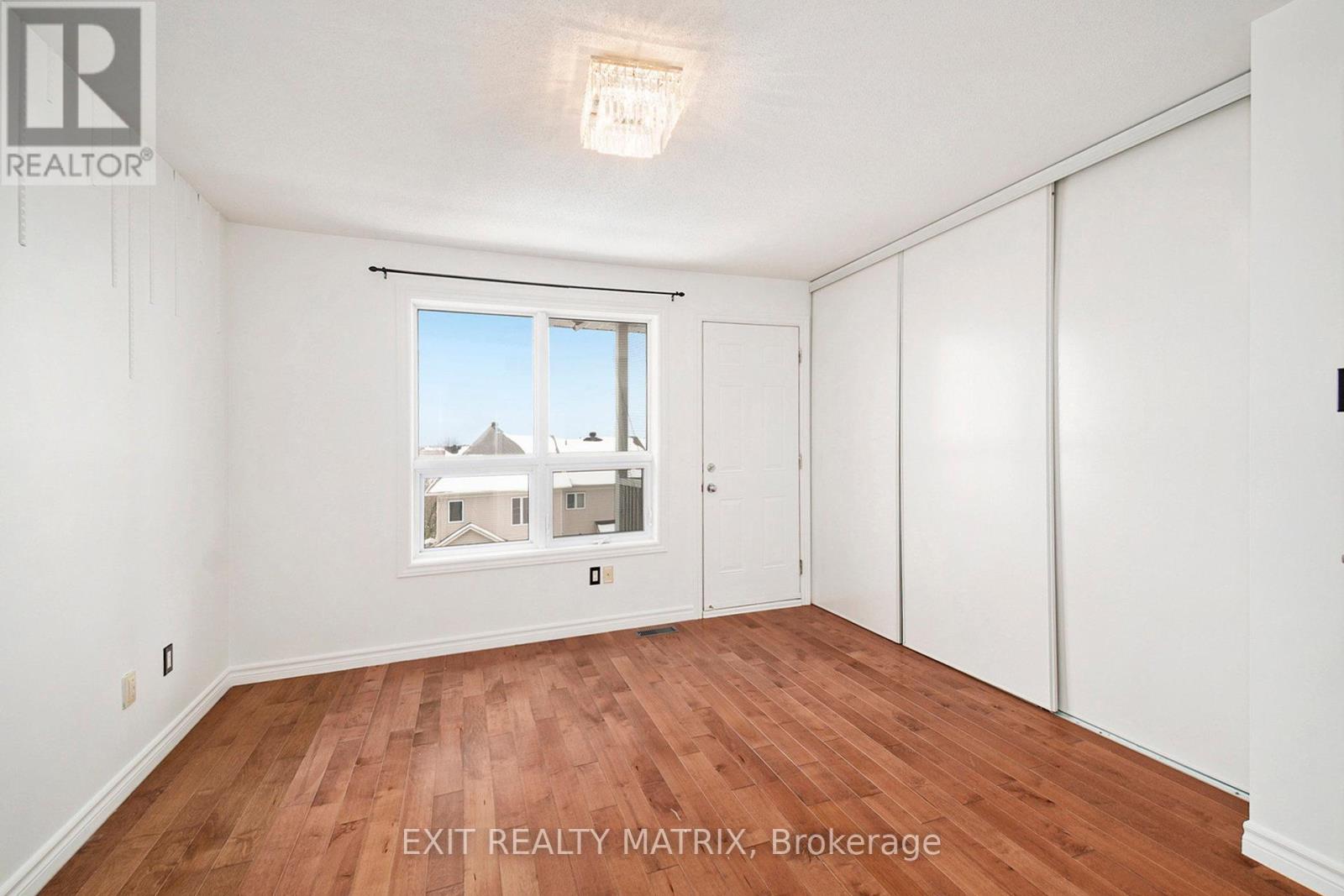 43 - 594 Lakeridge Drive, Ottawa, Ontario  K4A 0H4 - Photo 10 - X12543394