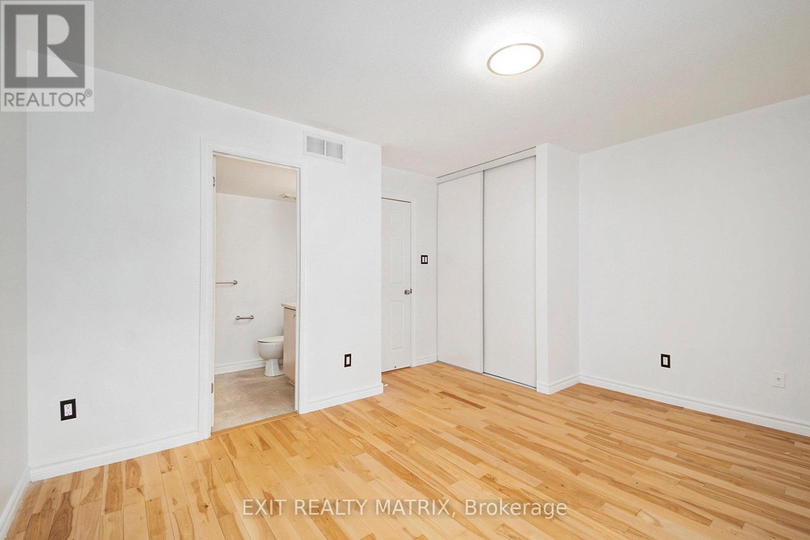 43 - 594 Lakeridge Drive, Ottawa, Ontario  K4A 0H4 - Photo 7 - X12543394