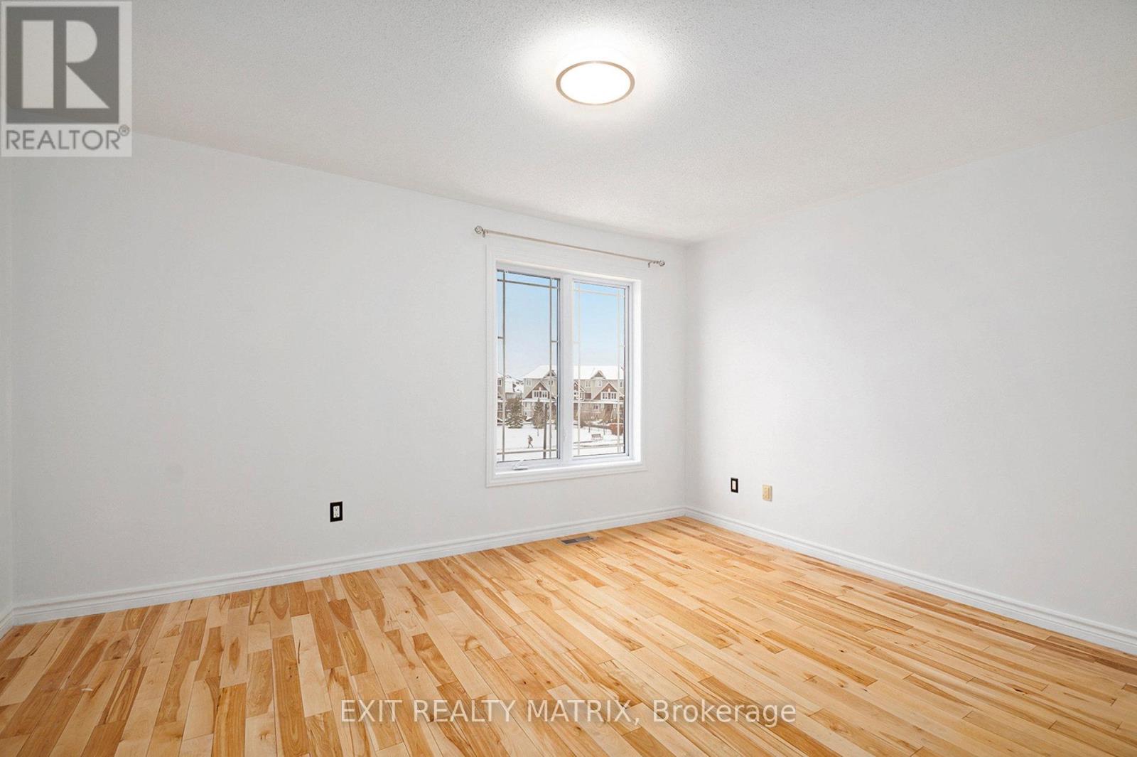 43 - 594 Lakeridge Drive, Ottawa, Ontario  K4A 0H4 - Photo 8 - X12543394