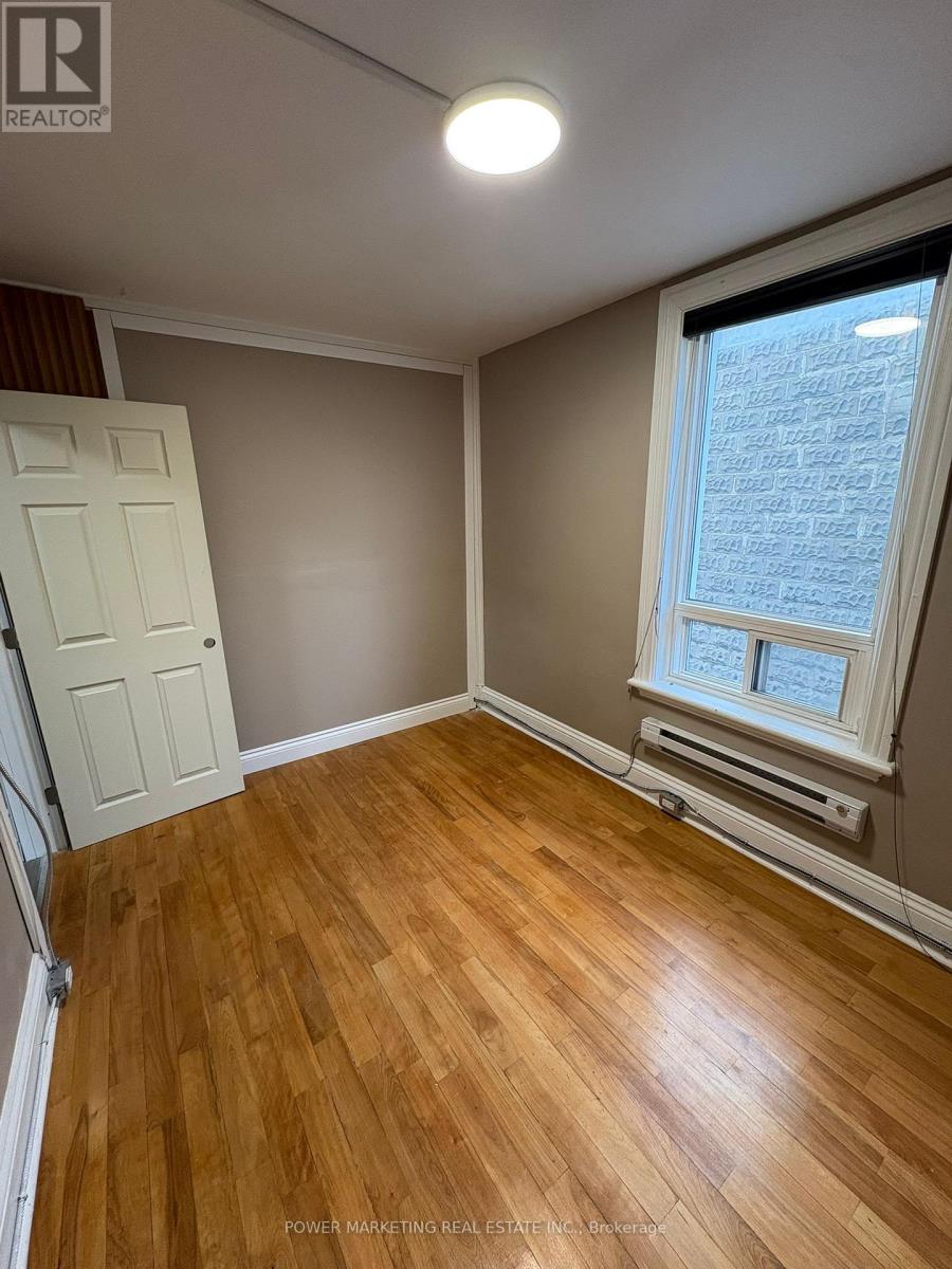 684 Bronson Avenue, Ottawa, Ontario  K1S 4E9 - Photo 11 - X12543416