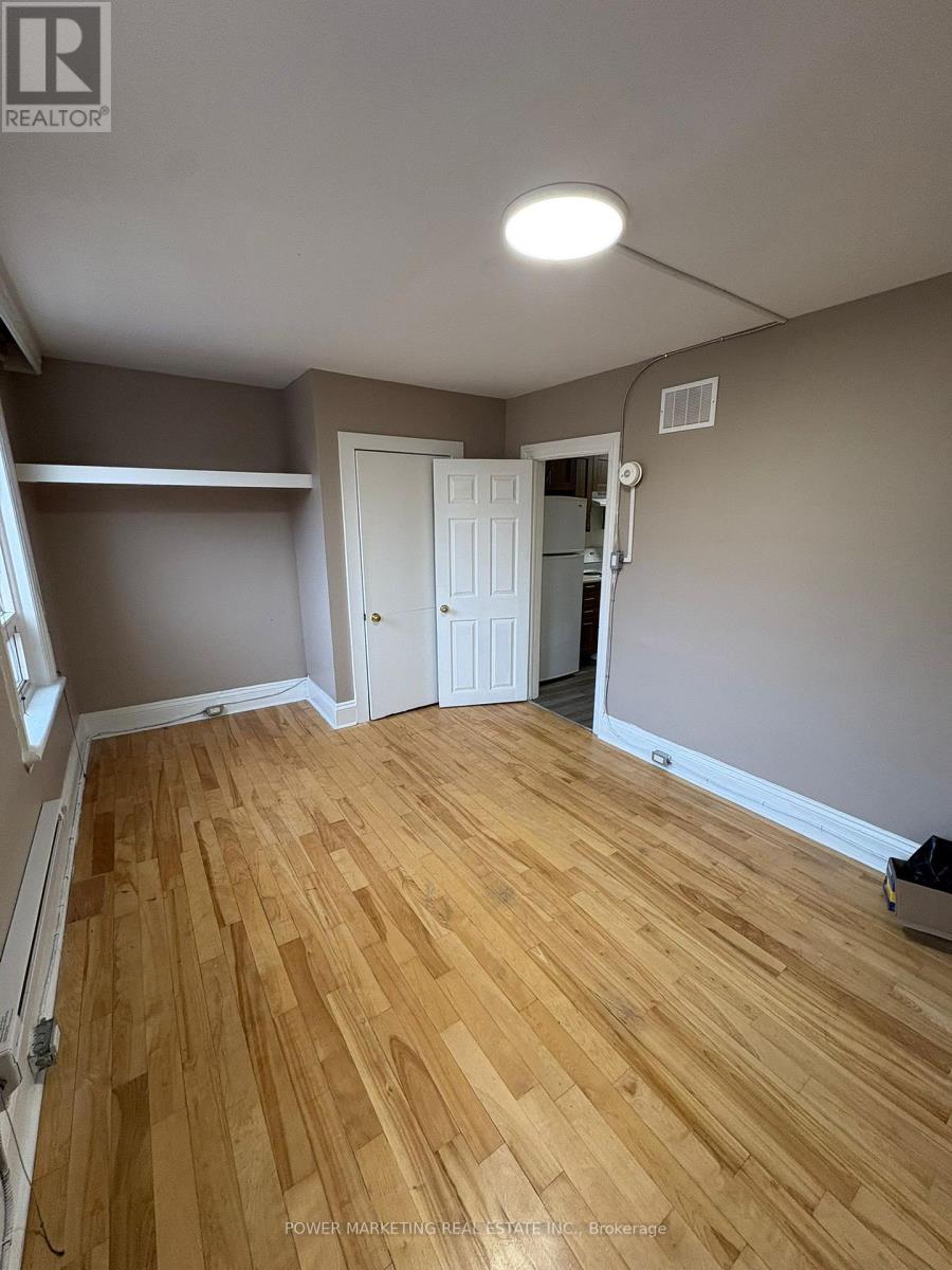 684 Bronson Avenue, Ottawa, Ontario  K1S 4E9 - Photo 13 - X12543416