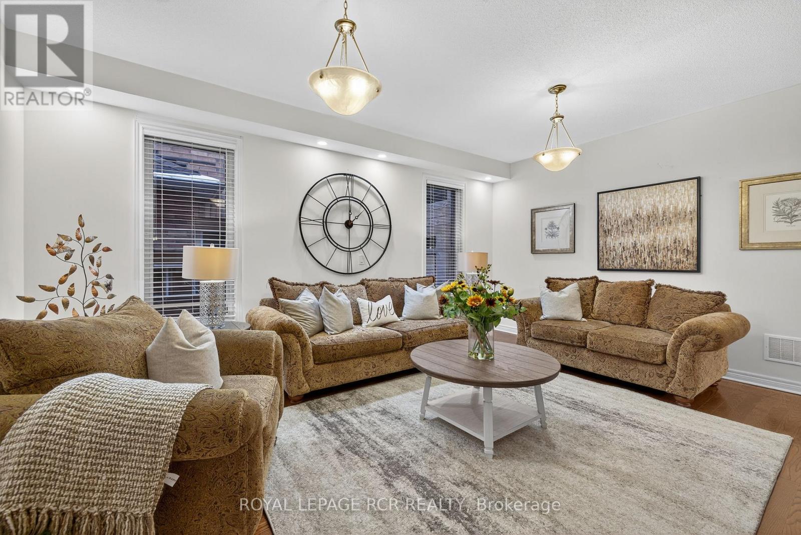 62 Paisley Green Avenue, Caledon, Ontario  L7C 3S1 - Photo 13 - W12543240