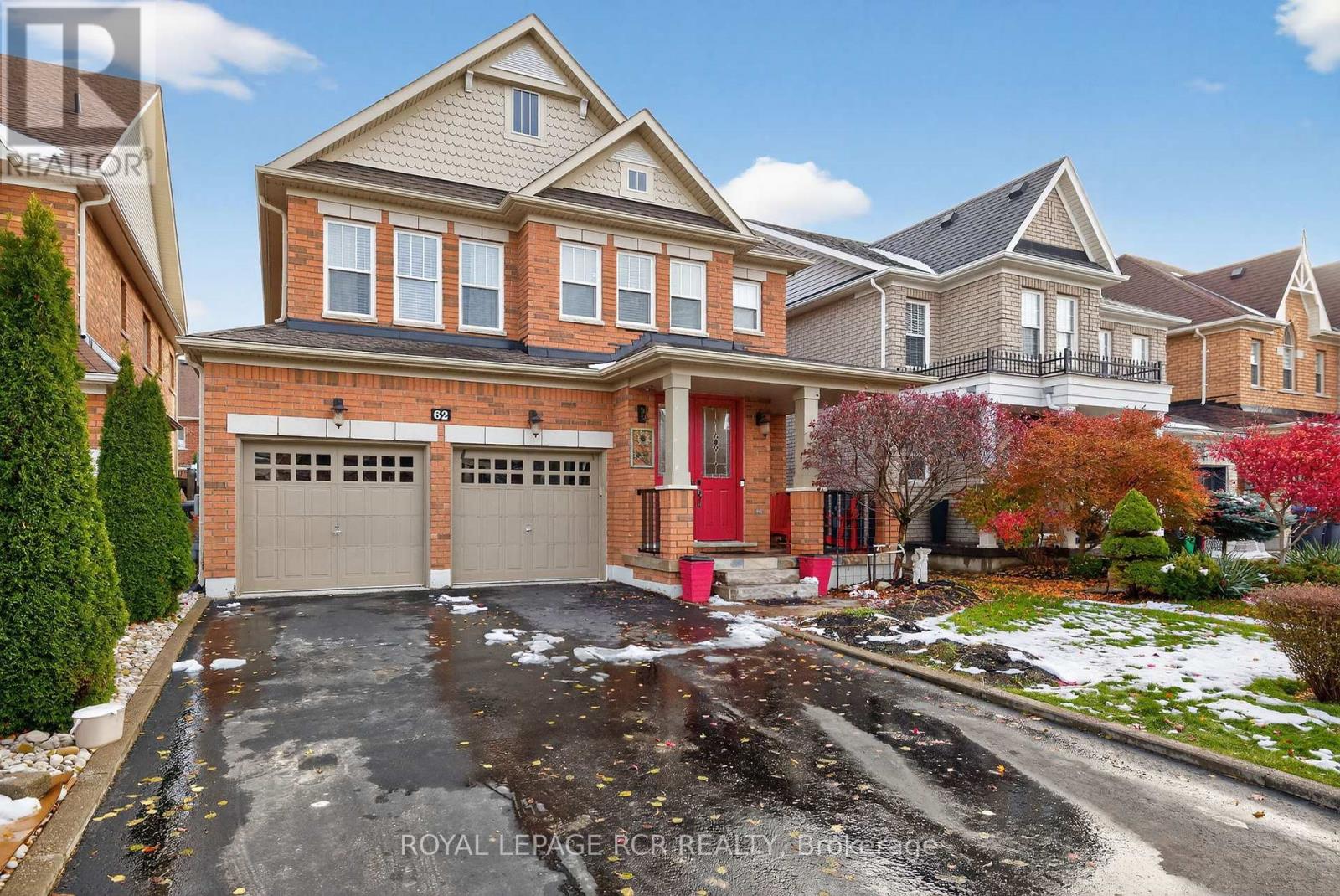 62 Paisley Green Avenue, Caledon, Ontario  L7C 3S1 - Photo 2 - W12543240