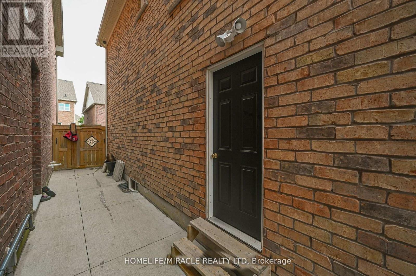 Bsmt - 87 Fawnridge Road, Caledon, Ontario  L7C 3V3 - Photo 2 - W12543304