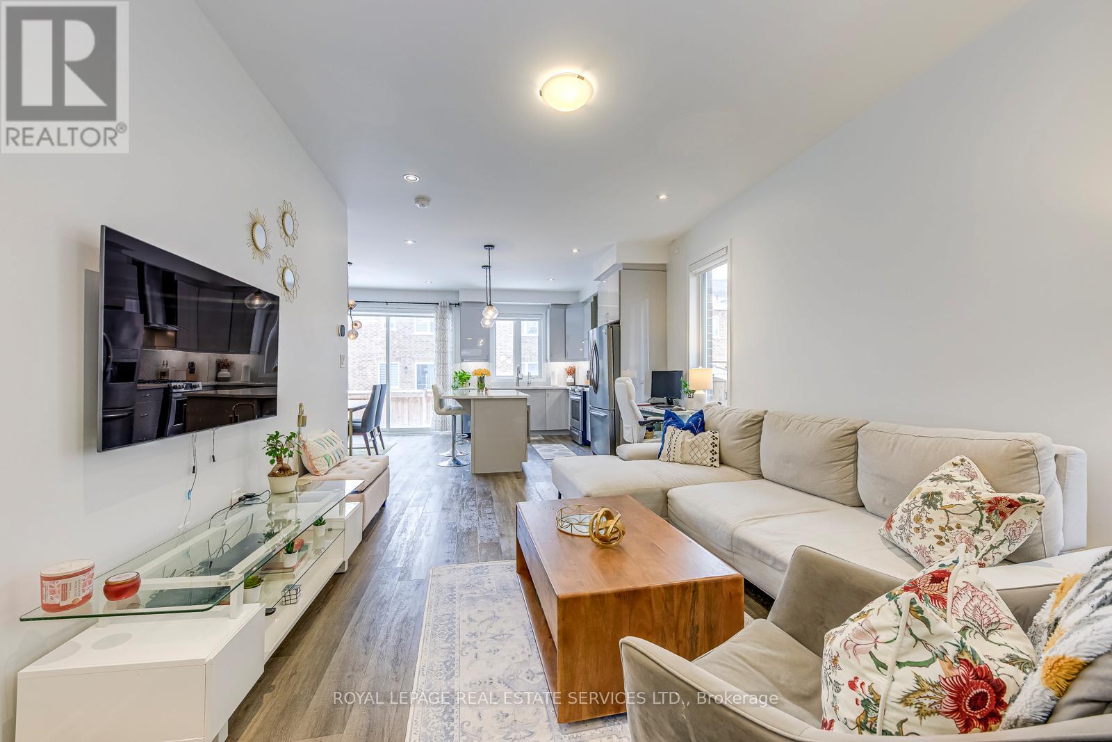 804 Aspen Terrace, Milton, Ontario  L9E 1S3 - Photo 6 - W12539788