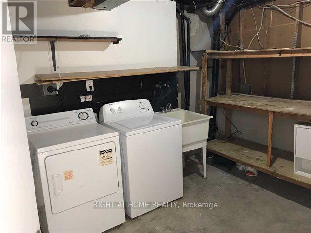 3972 Brandon Gate, Mississauga, Ontario  L4T 3N4 - Photo 12 - W12543344