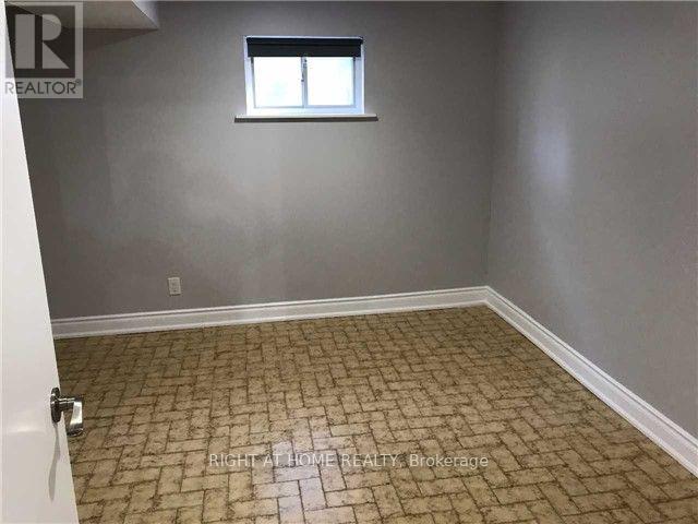 3972 Brandon Gate, Mississauga, Ontario  L4T 3N4 - Photo 7 - W12543344