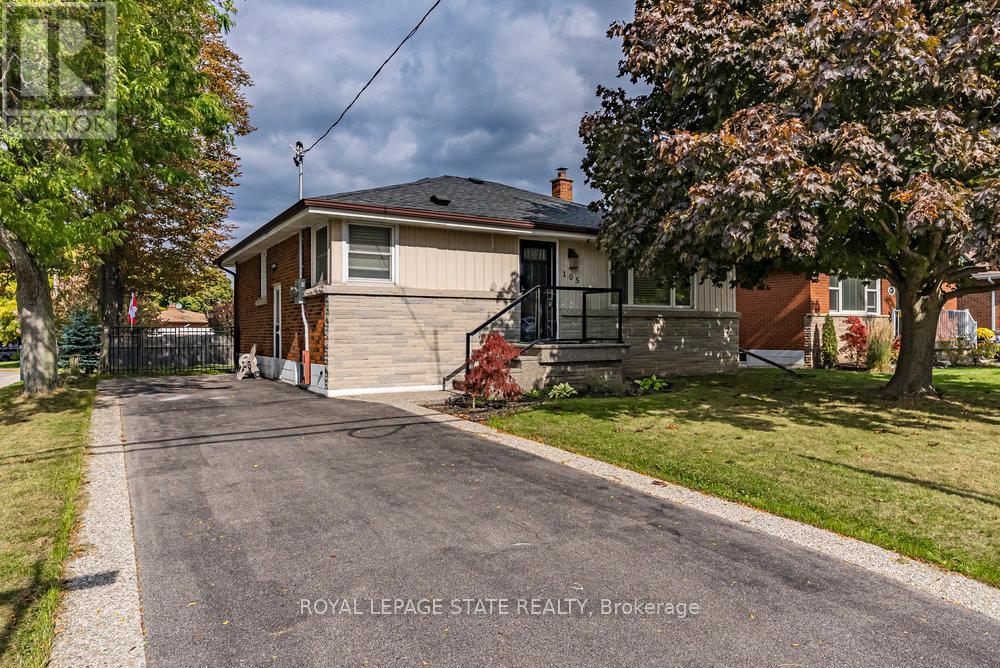 105 Mcelroy Road E, Hamilton, Ontario  L9A 1Z1 - Photo 2 - X12512490