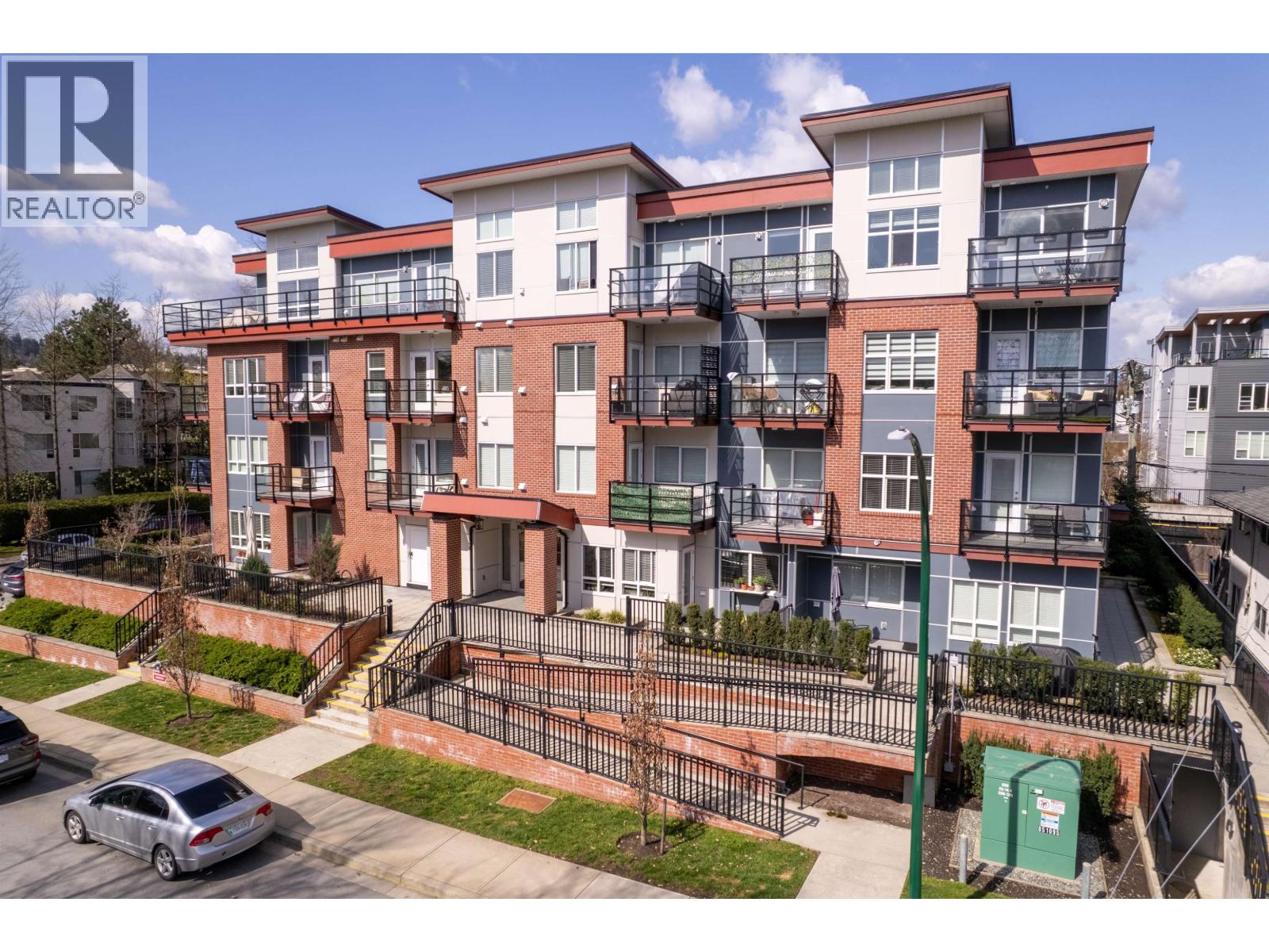 204 2389 Hawthorne Avenue, Port Coquitlam, British Columbia  V3C 0T2 - Photo 3 - R3067305