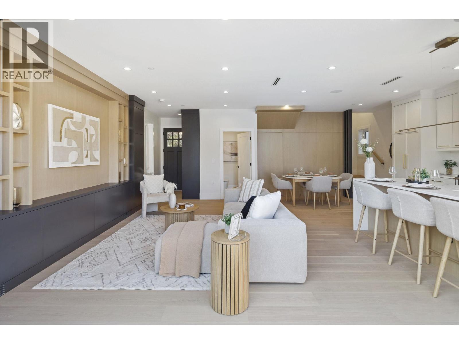 #2 2244 E 11th Avenue, Vancouver, British Columbia  V5N 1Z6 - Photo 8 - R3067325