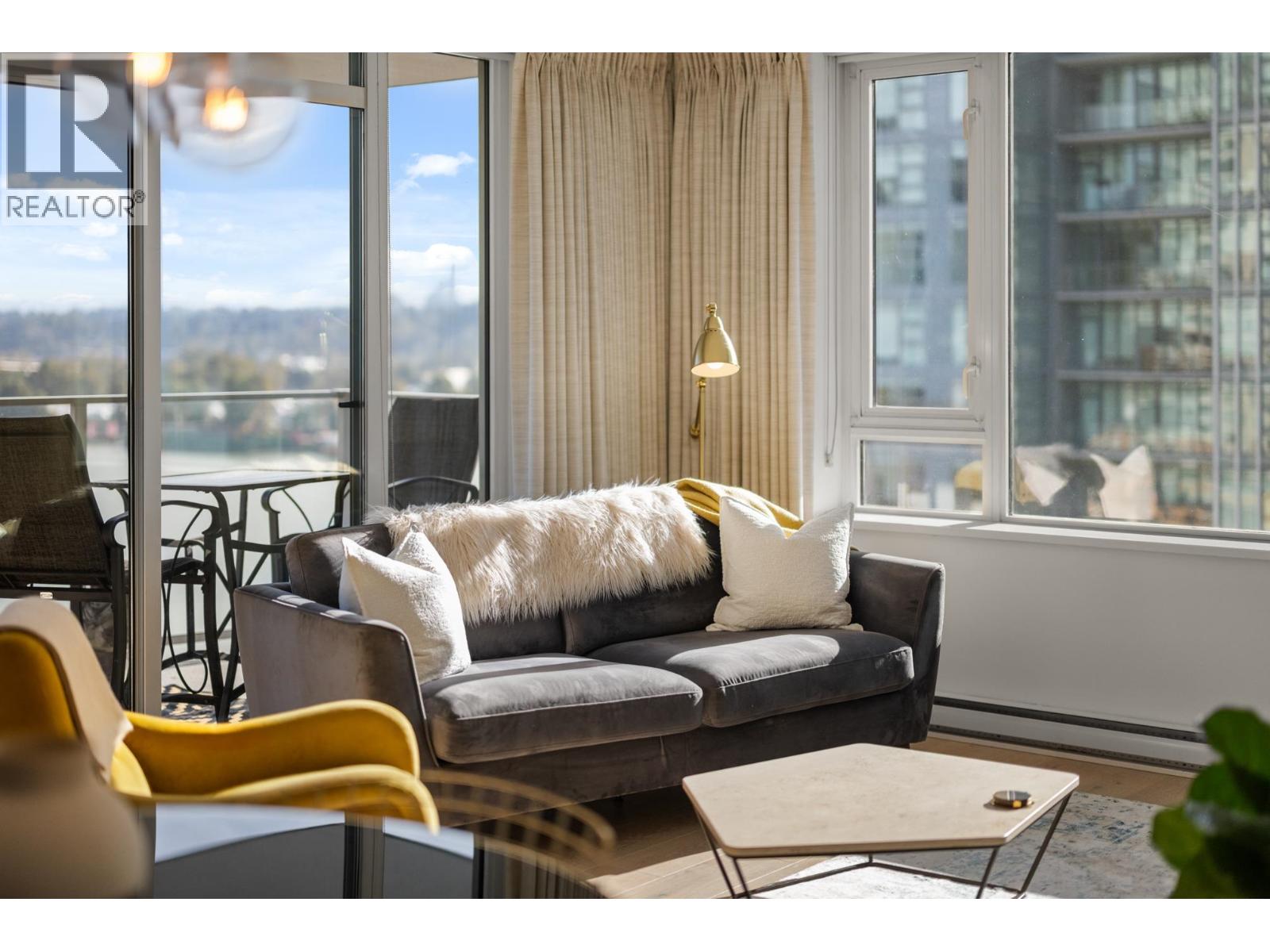 1610 668 Columbia Street, New Westminster, British Columbia  V3M 1A9 - Photo 3 - R3067333