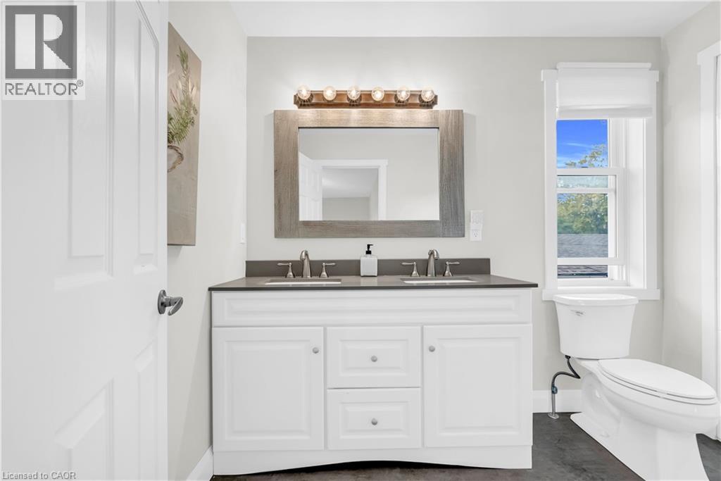 324 East 43rd Street, Hamilton, Ontario  L8T 3C7 - Photo 20 - 40781759