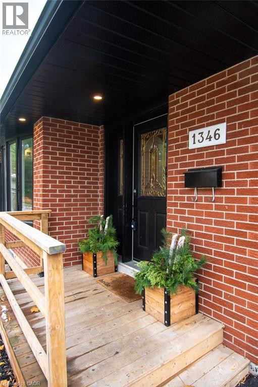 1346 Colonsay Drive, Burlington, Ontario  L7P 2T9 - Photo 2 - 40788099