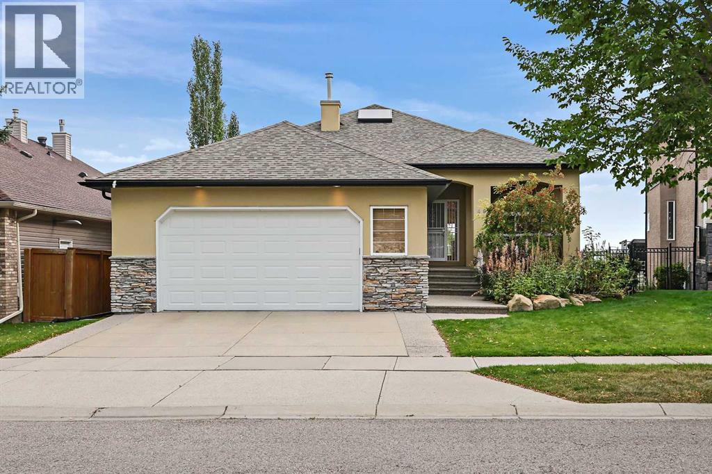 49 Royal Highland Road Nw, Calgary, Alberta  T3G 4Y5 - Photo 2 - A2254504