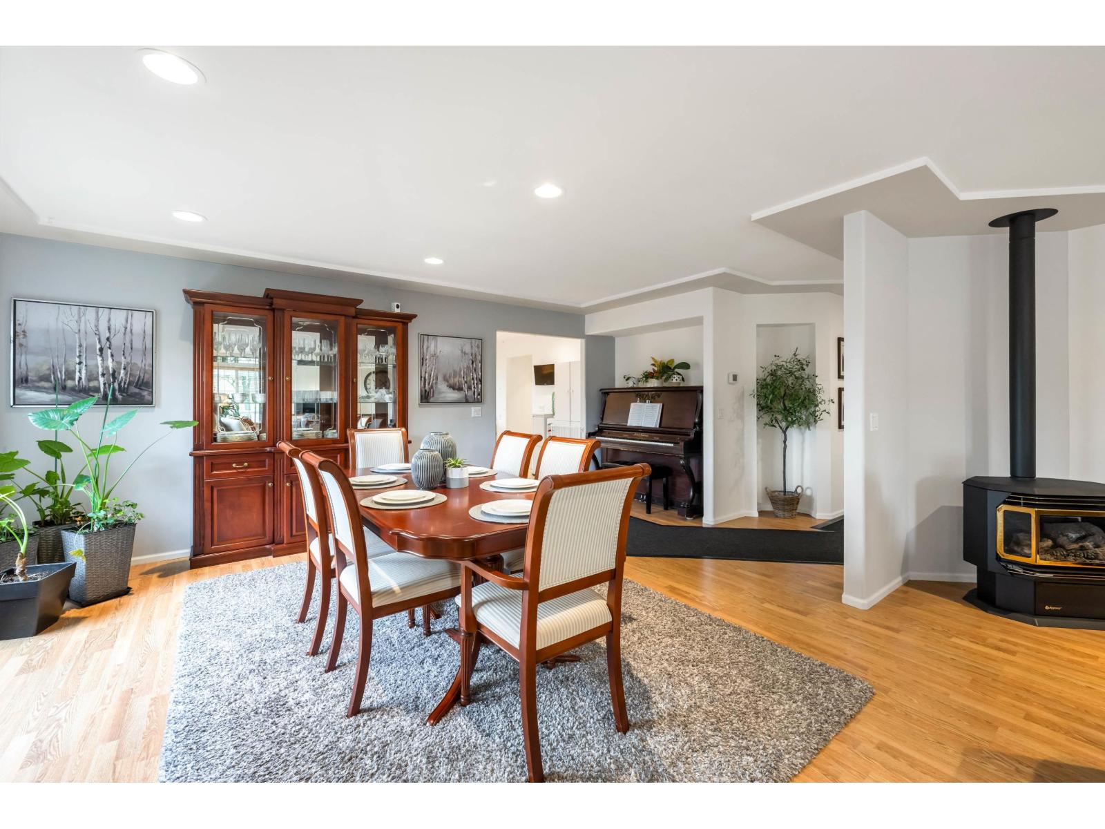 21605 47a Avenue, Langley, British Columbia V3A 8S2 - Photo 11 - R3066943